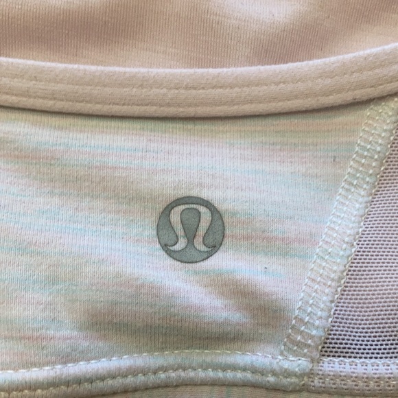 Lululemon Sports Bra Tank - Picture 4 of 4